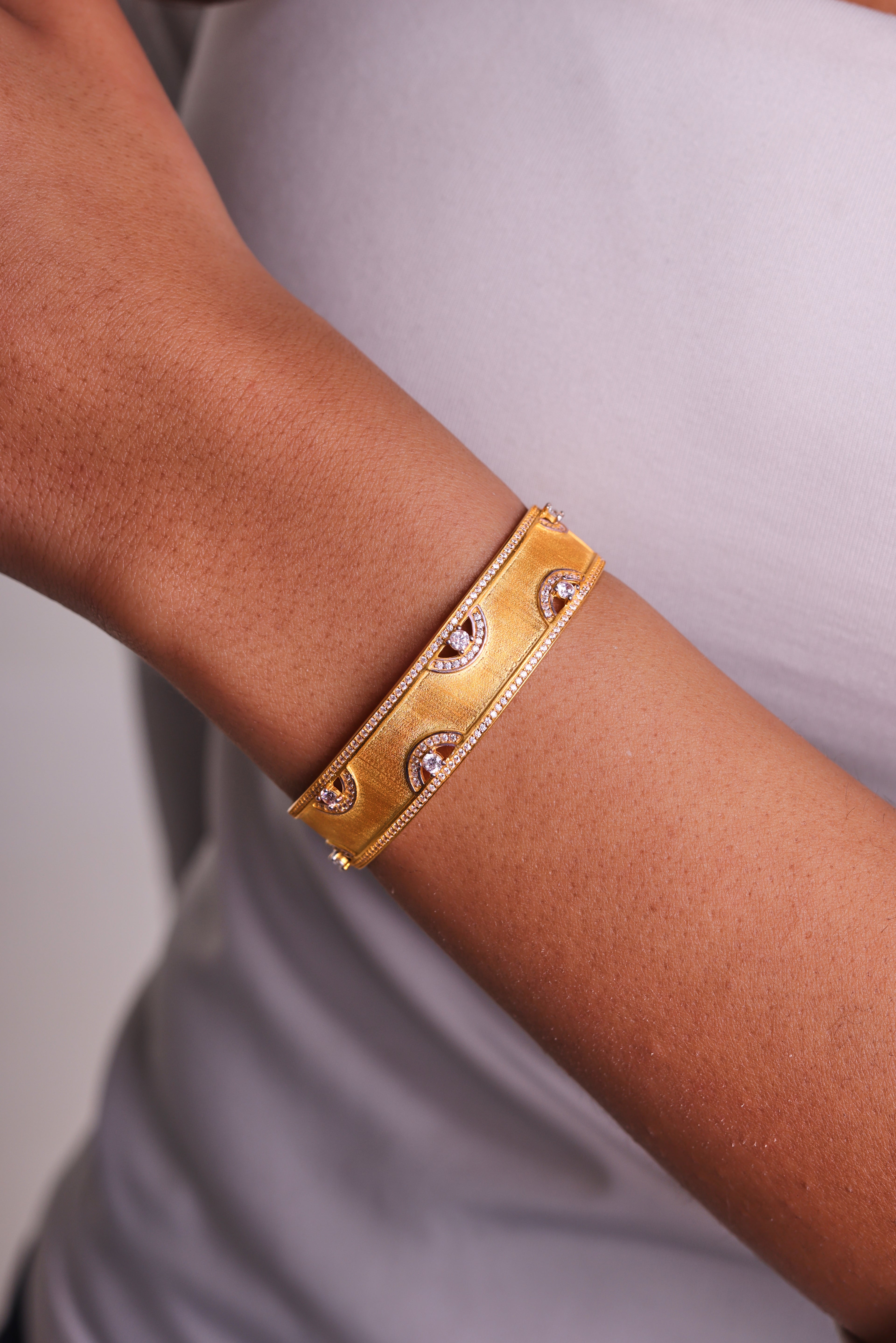 Lunara Bangle – Gold-plated