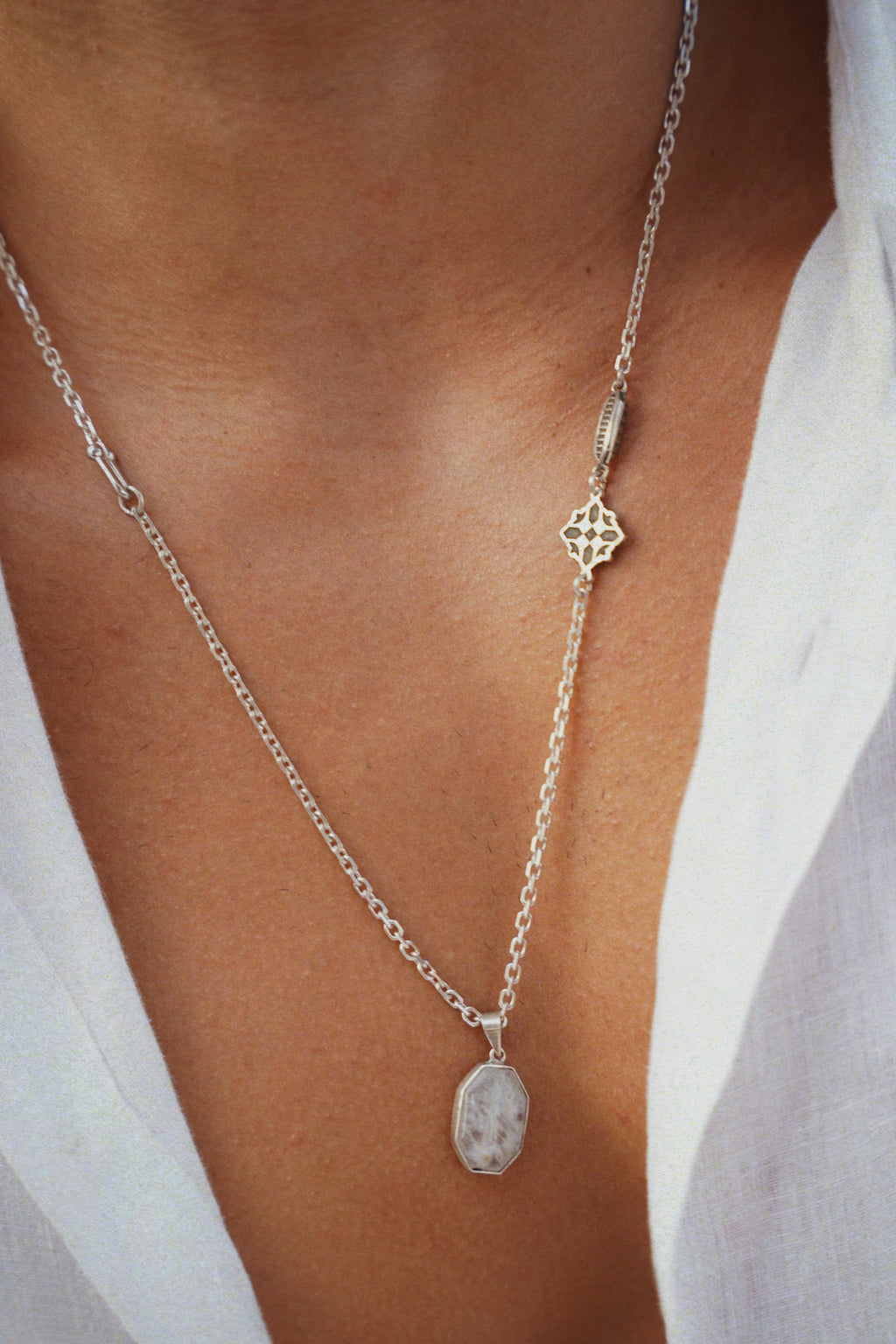 PERET Marble Stone Necklace