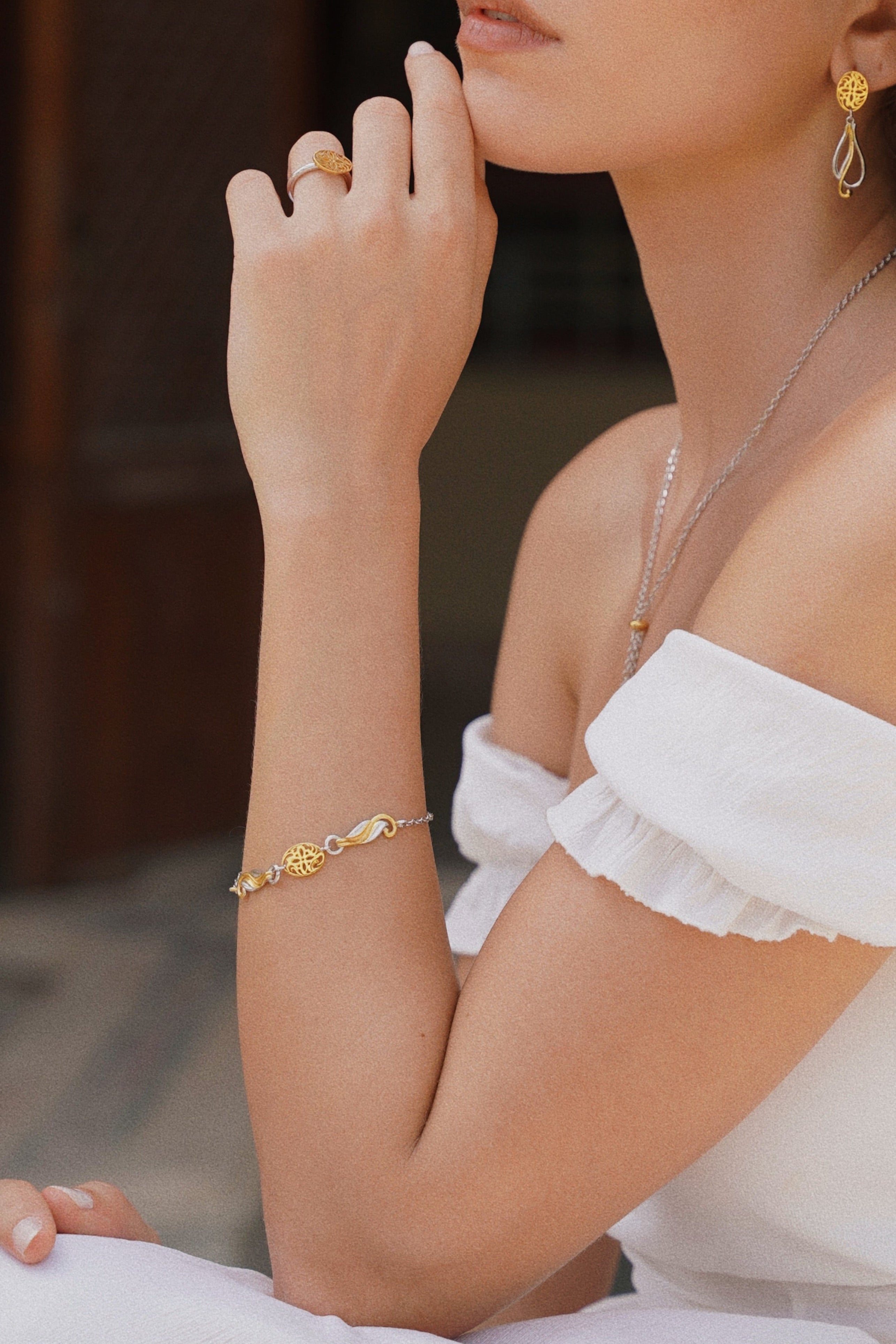 PERET Emblem Bracelet