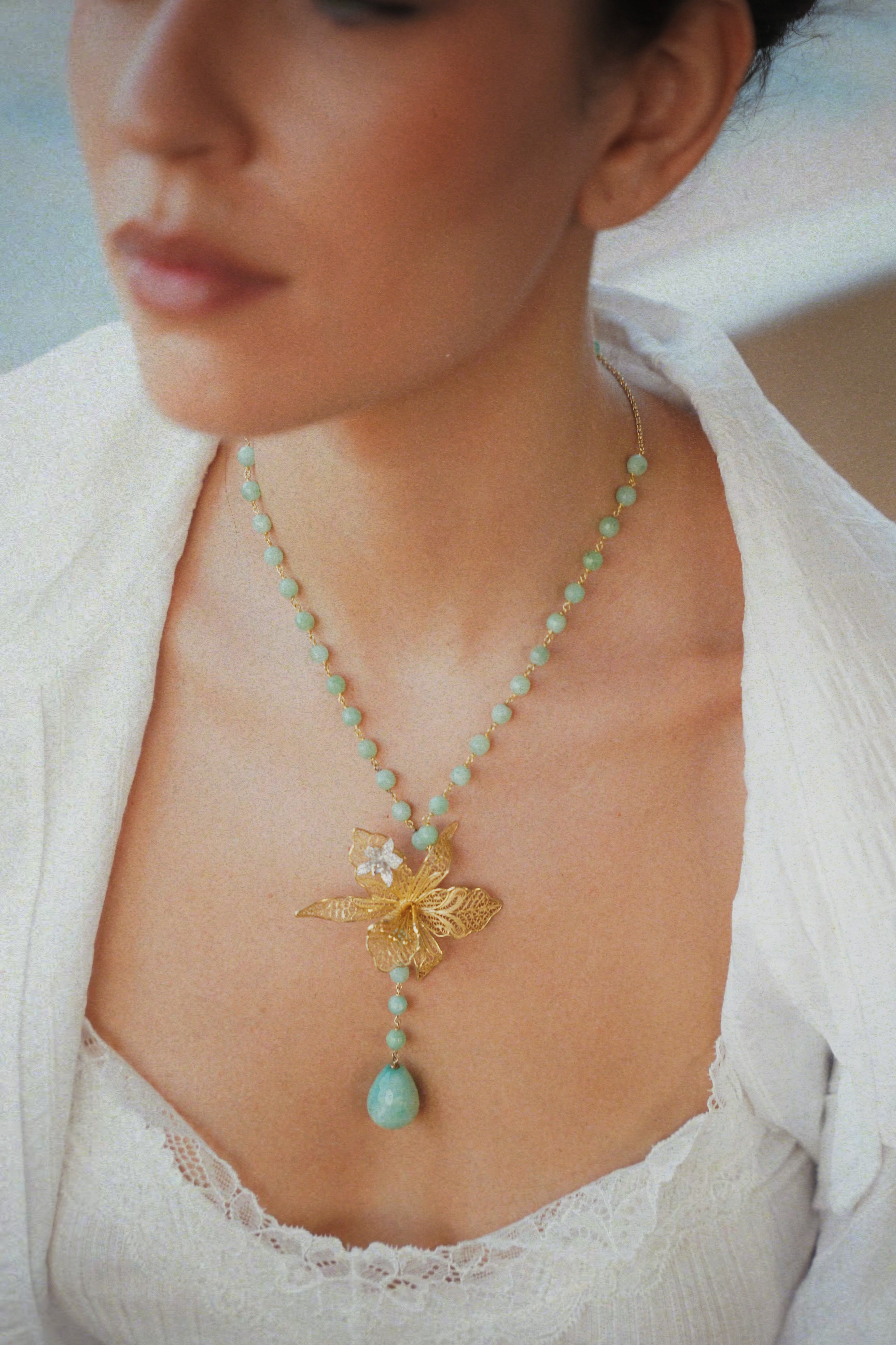 Quartz Bloom Pendant Necklace