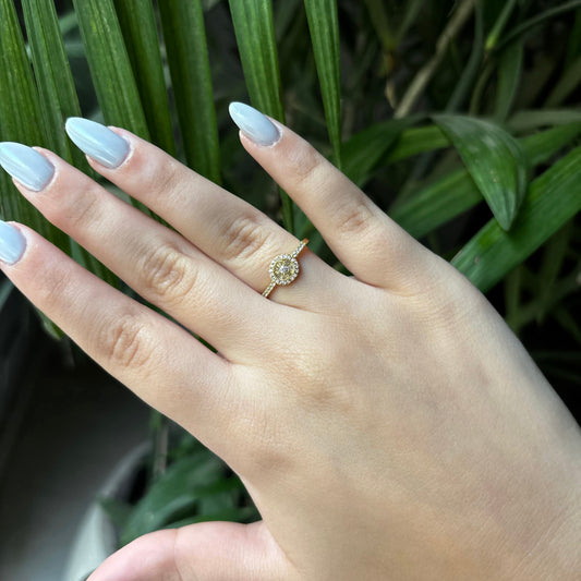 Halo Twist Ring