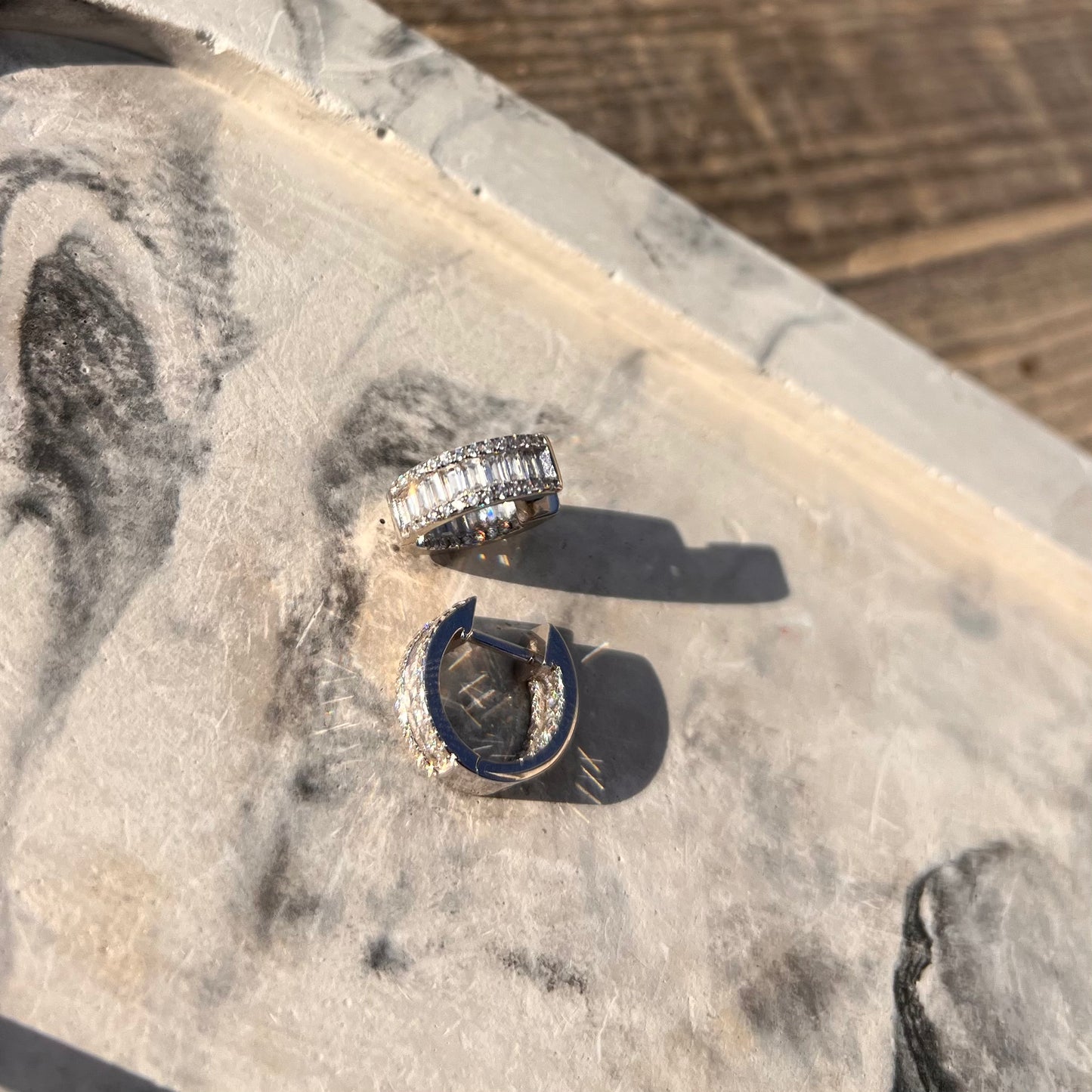 Luna Hoops