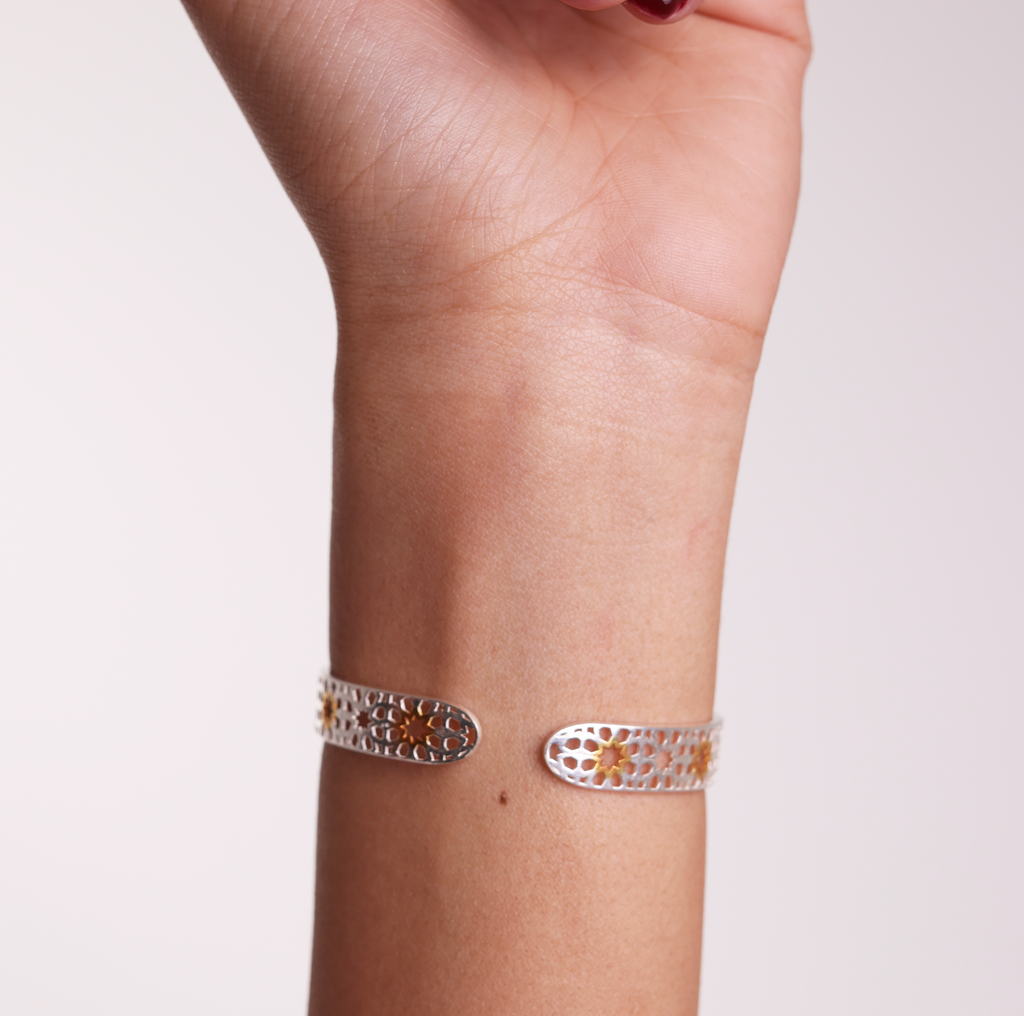 Amari Bangle - Gold-Plated Accents
